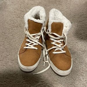 Old navy high top sneakers with fur